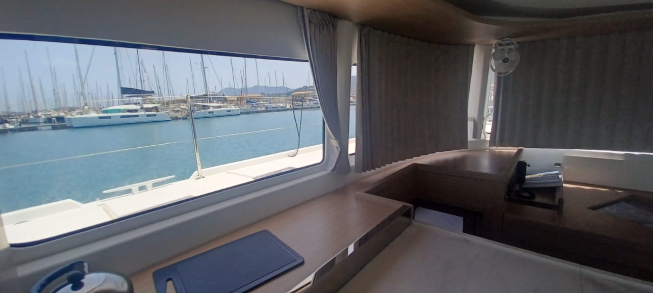 Lagoon 46 - 4 + 2 cab. — photo 11