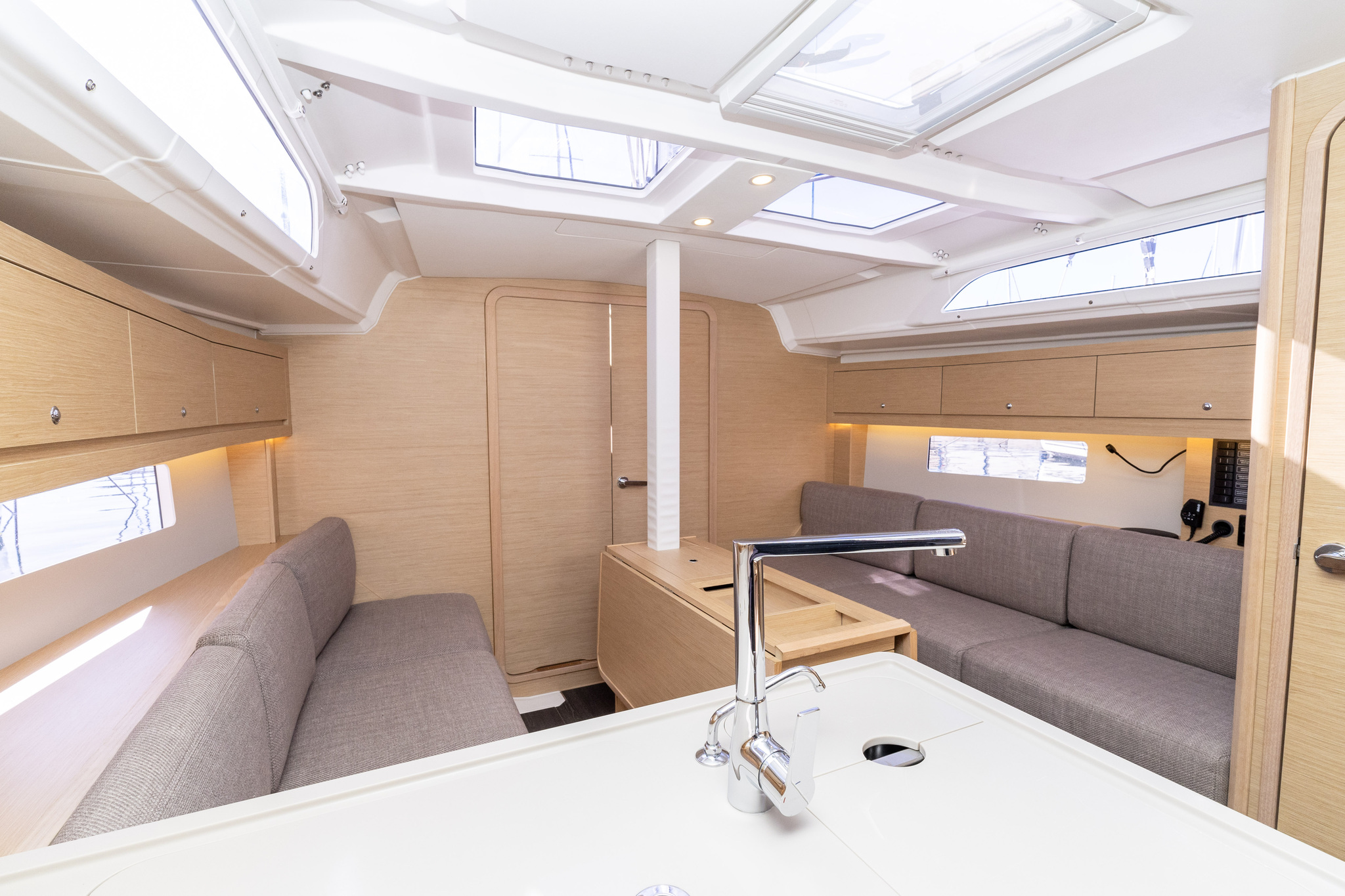 Dufour 37 - 3 cab. — photo 41