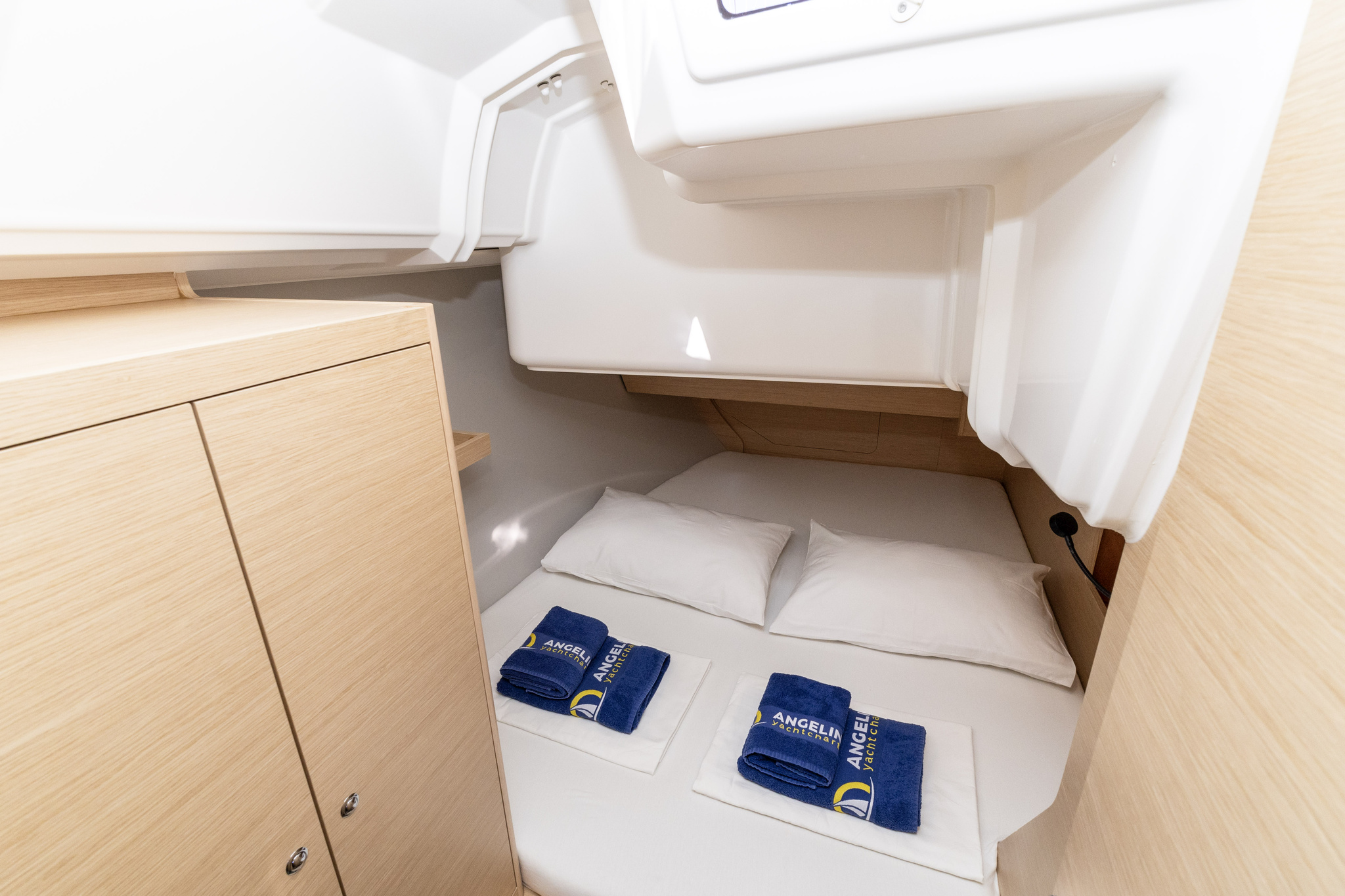 Dufour 37 - 3 cab. — photo 14