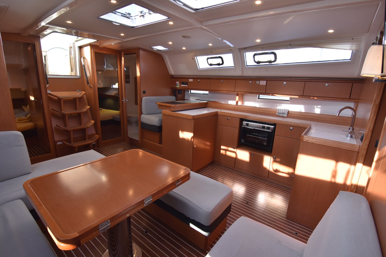 Bavaria Cruiser 51 — photo 4