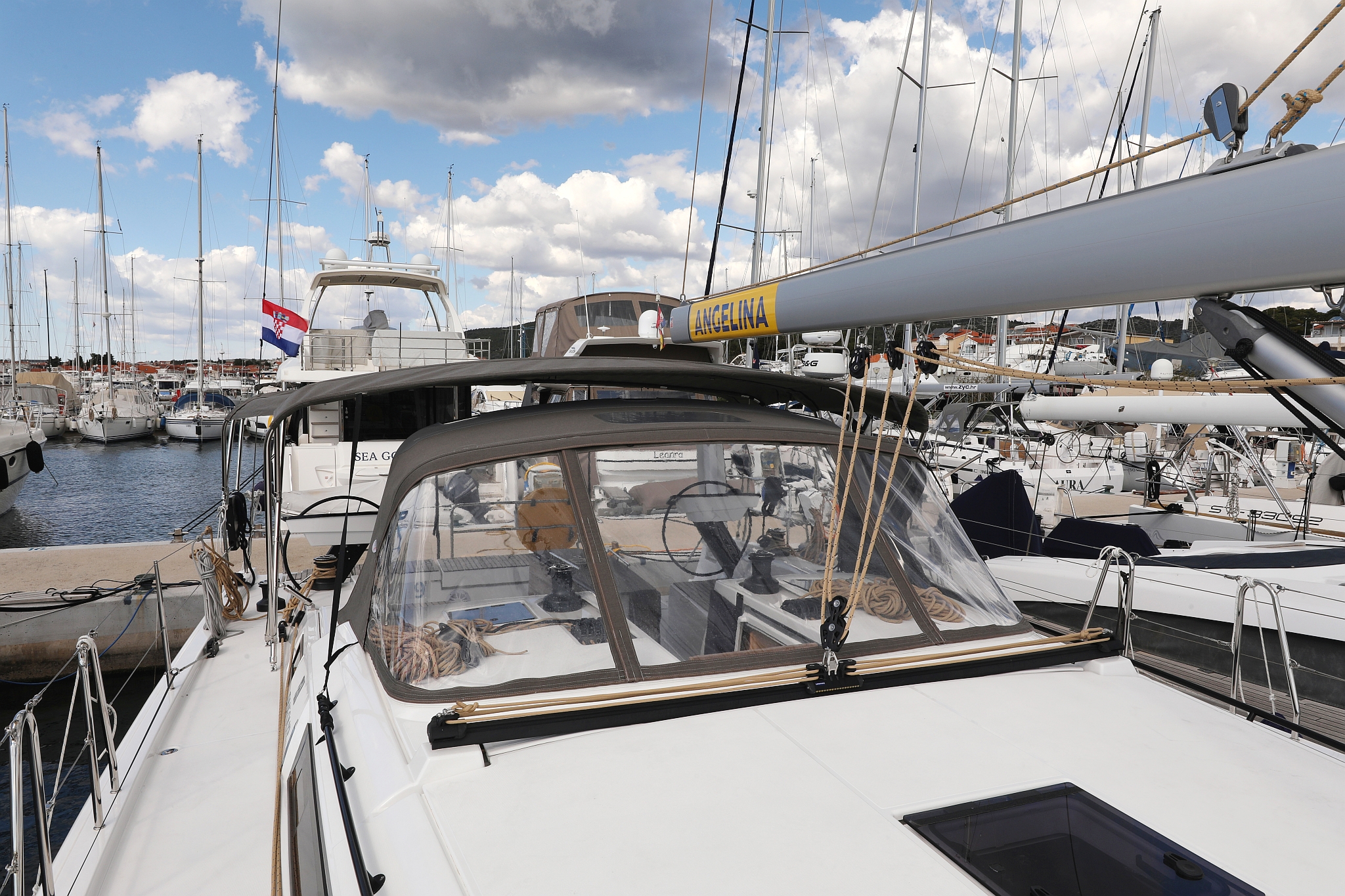 Dufour 470 - 3 cab. — photo 12