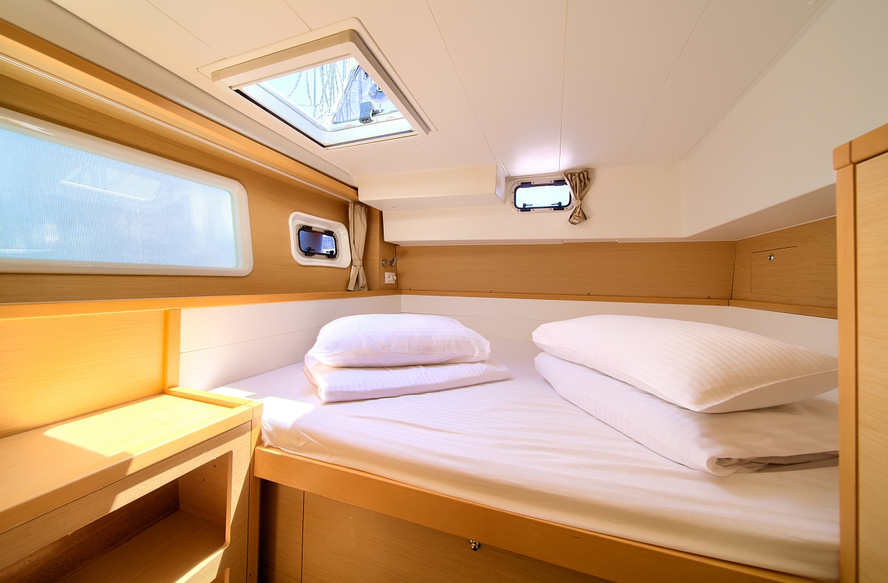 Lagoon 39 - 4 + 2 cab. — photo 11