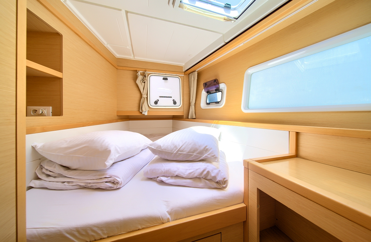 Lagoon 39 - 4 + 2 cab. — photo 12