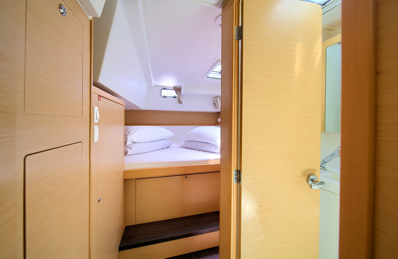 Lagoon 39 - 4 + 2 cab. — photo 13