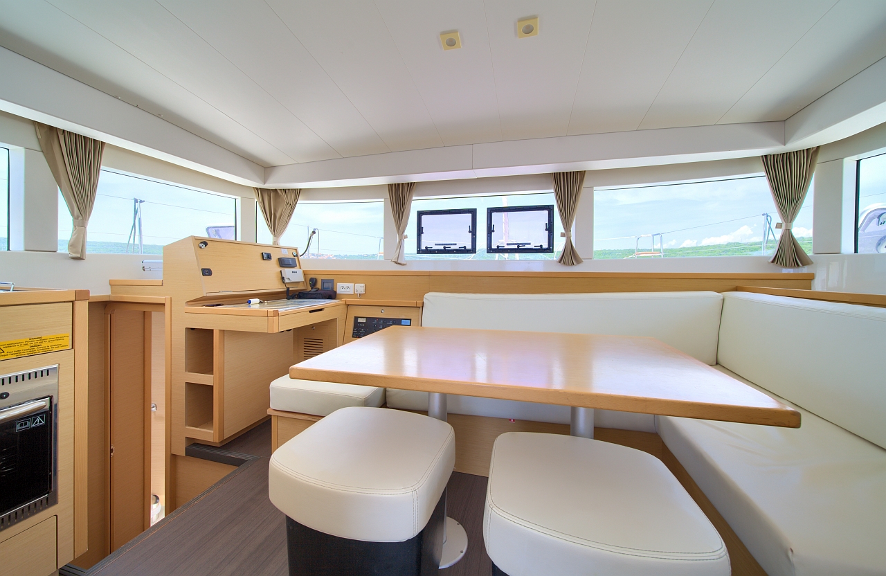 Lagoon 39 - 4 + 2 cab. — photo 15