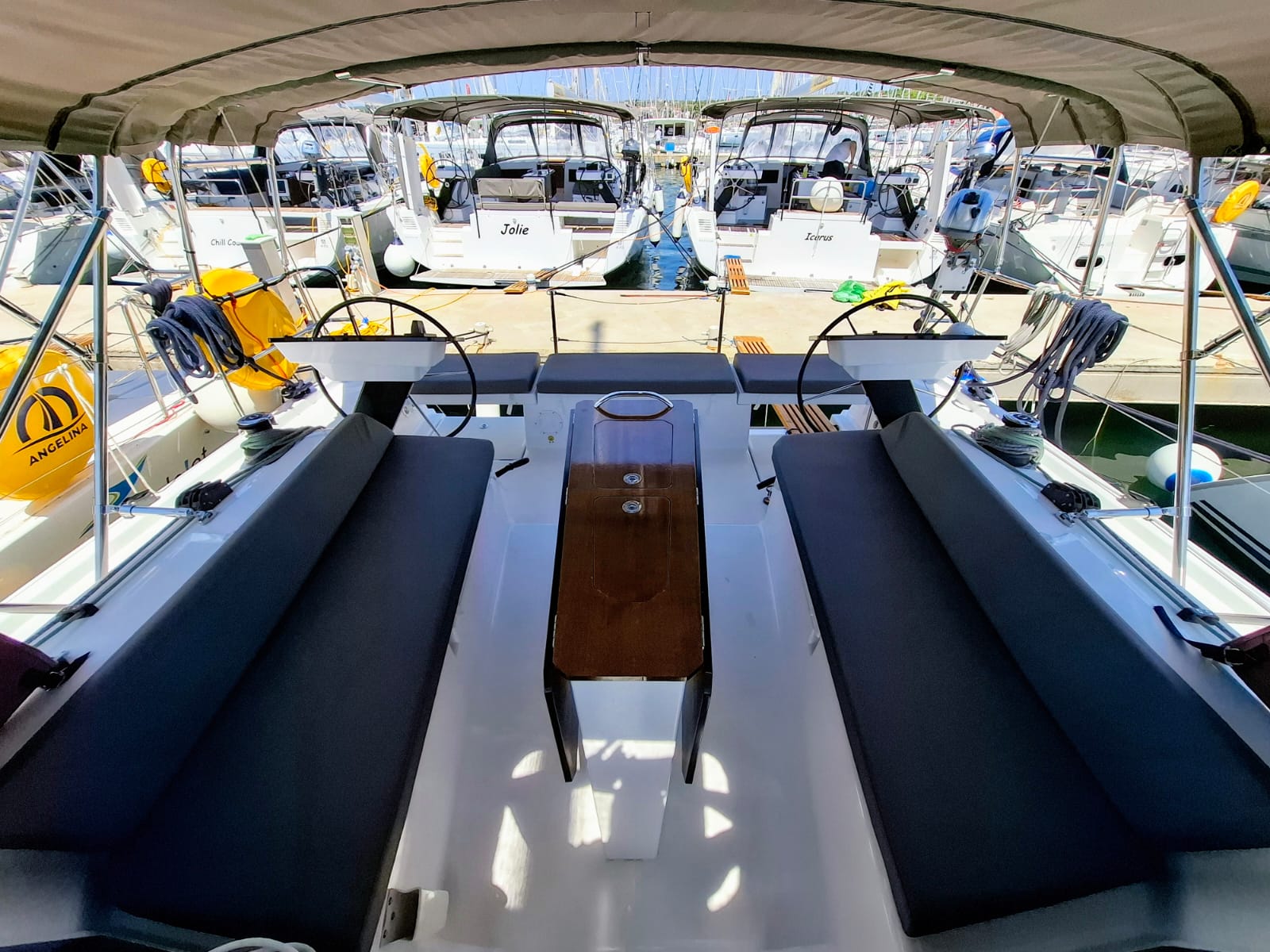 Dufour 41 - 3 cab. — photo 9