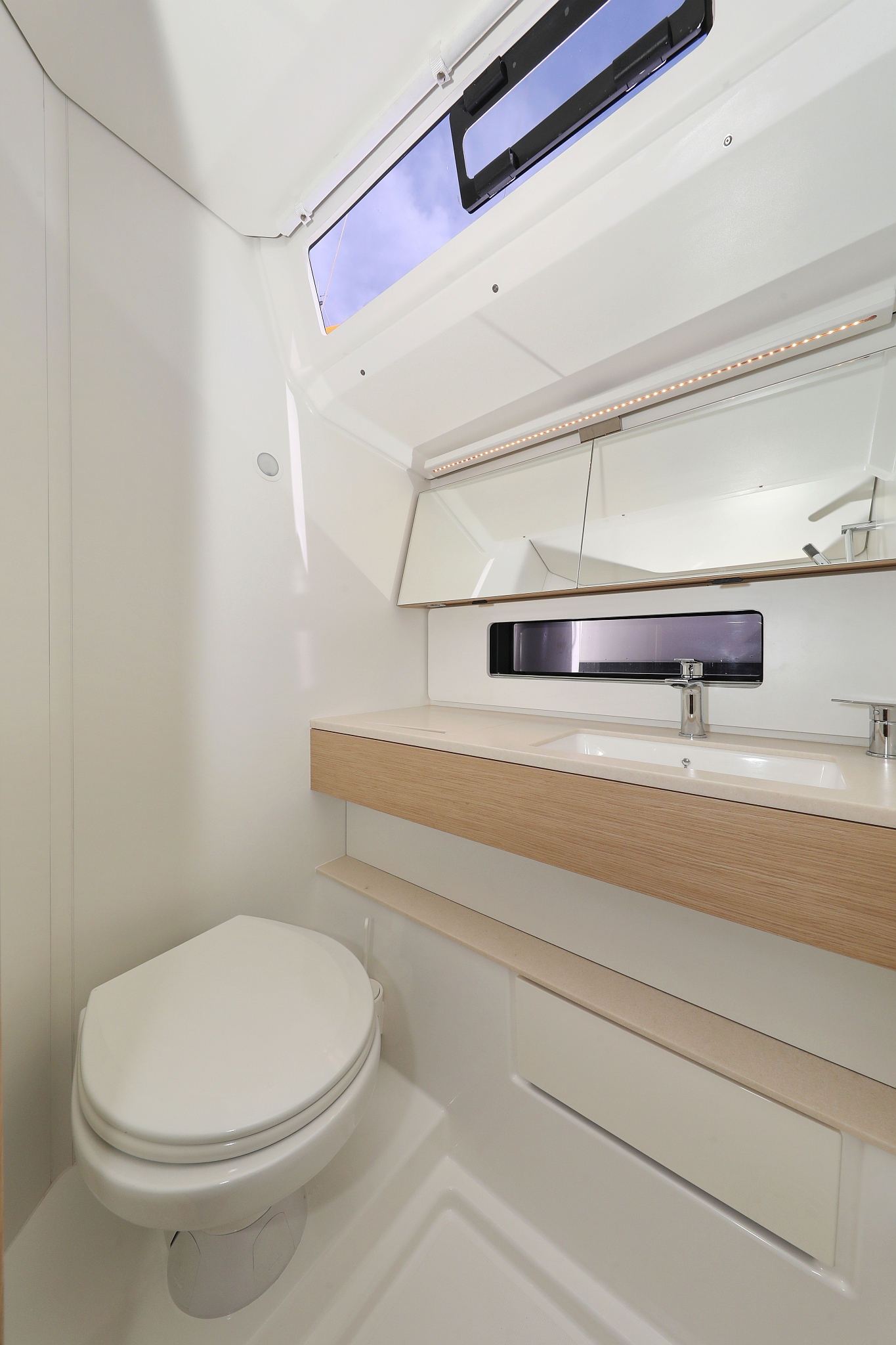 Dufour 41 - 3 cab. — photo 40