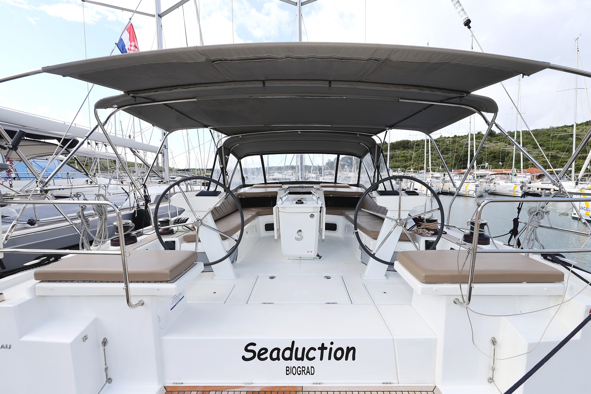 Oceanis 51.1 - 5 + 1 cab. — photo 7