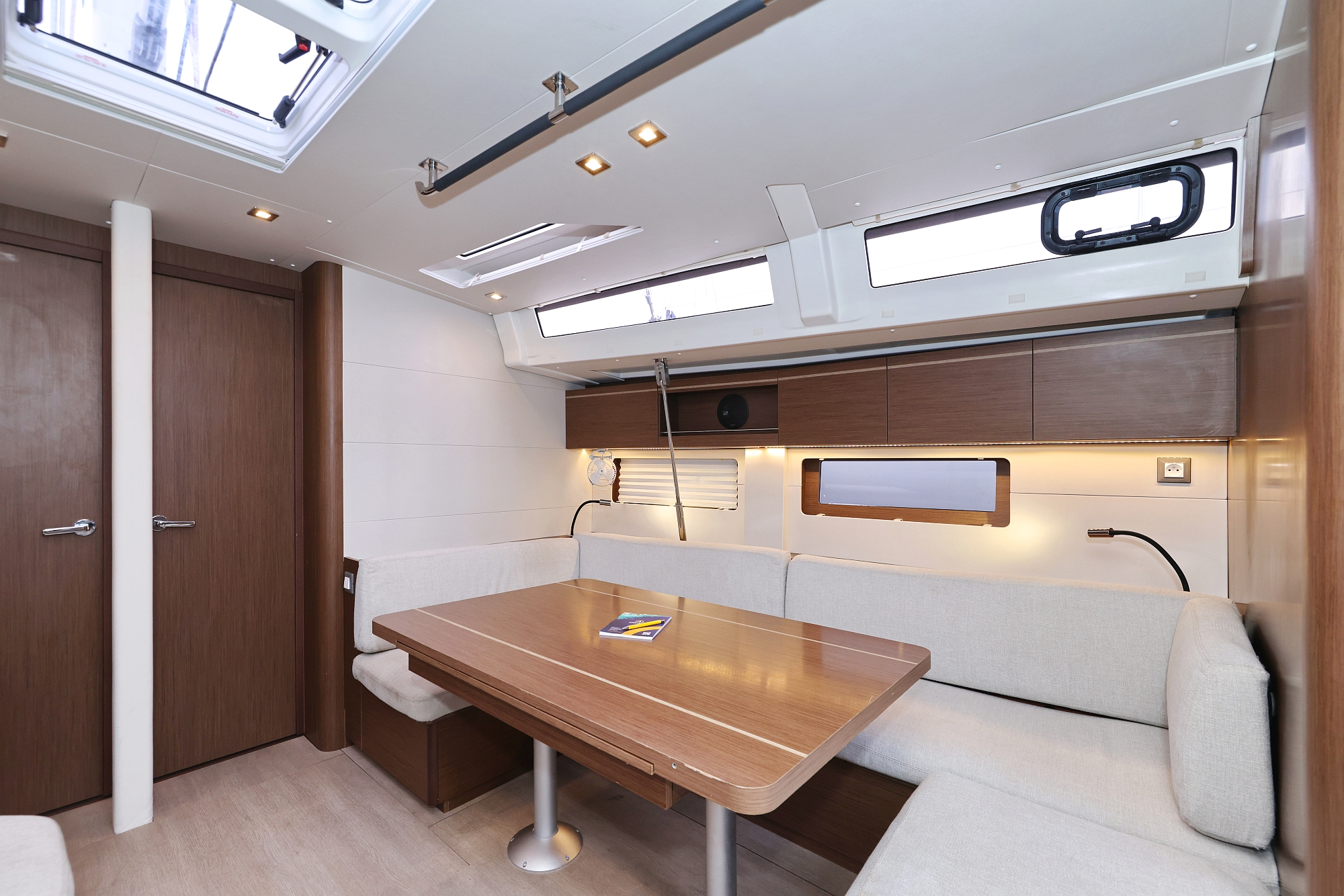 Oceanis 51.1 - 5 + 1 cab. — photo 15