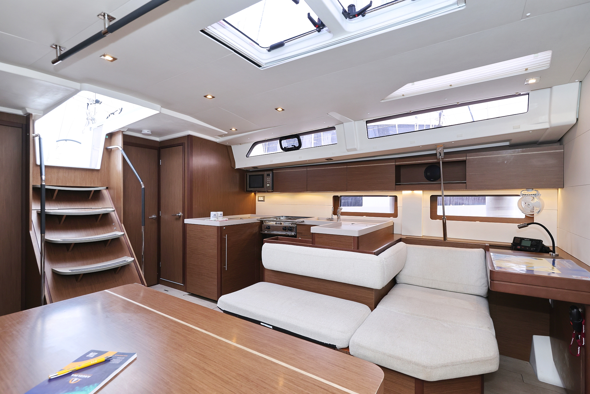 Oceanis 51.1 - 5 + 1 cab. — photo 19
