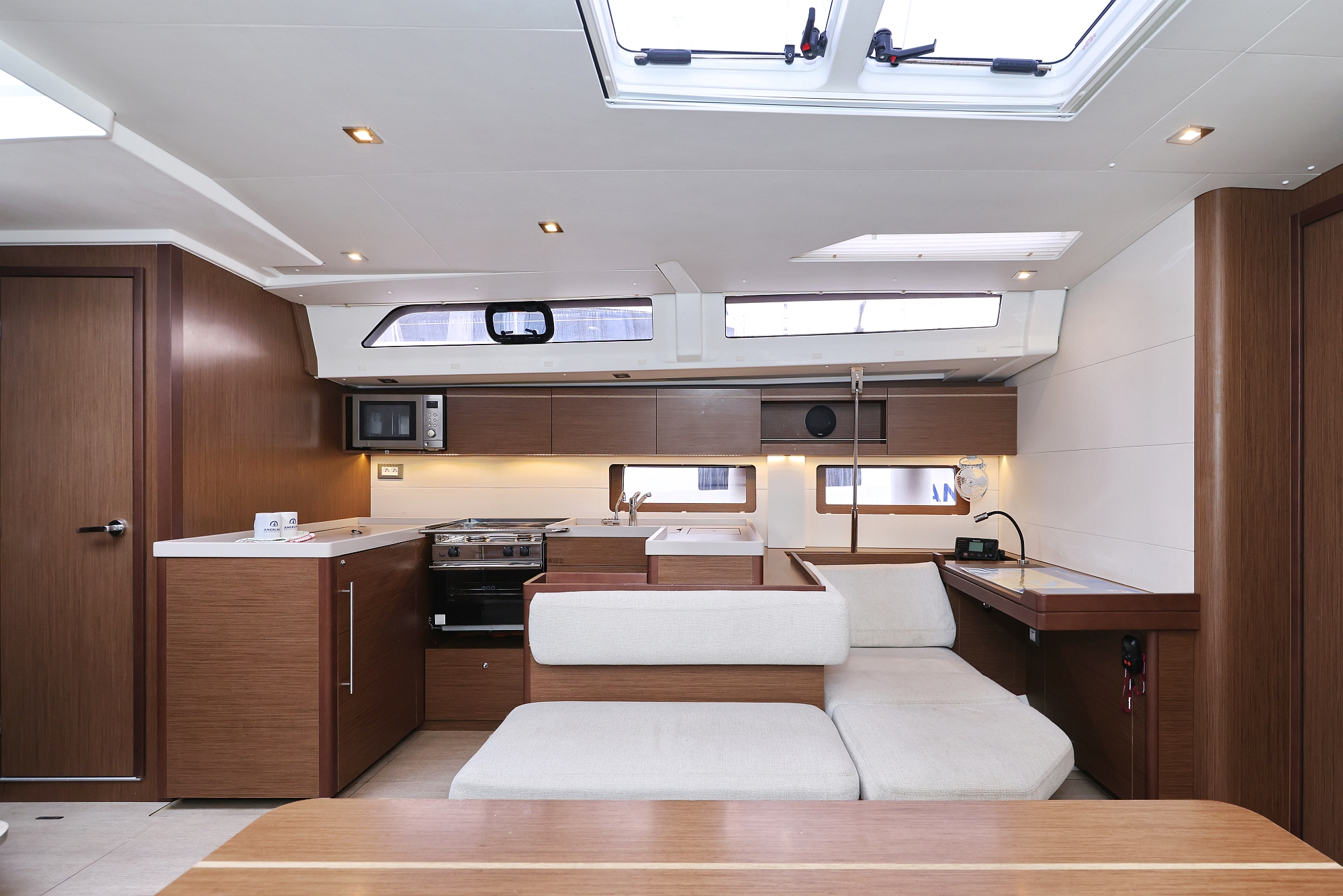 Oceanis 51.1 - 5 + 1 cab. — photo 20