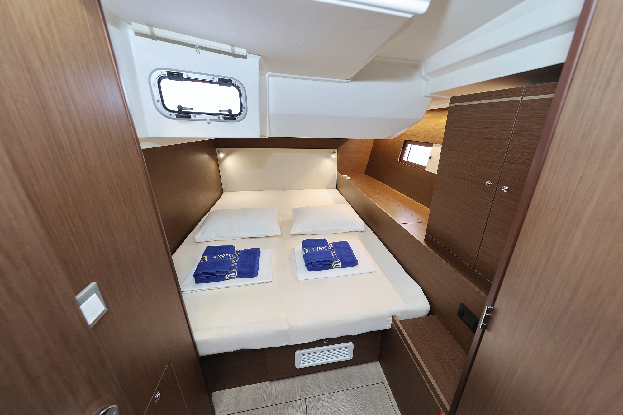 Oceanis 51.1 - 5 + 1 cab. — photo 26