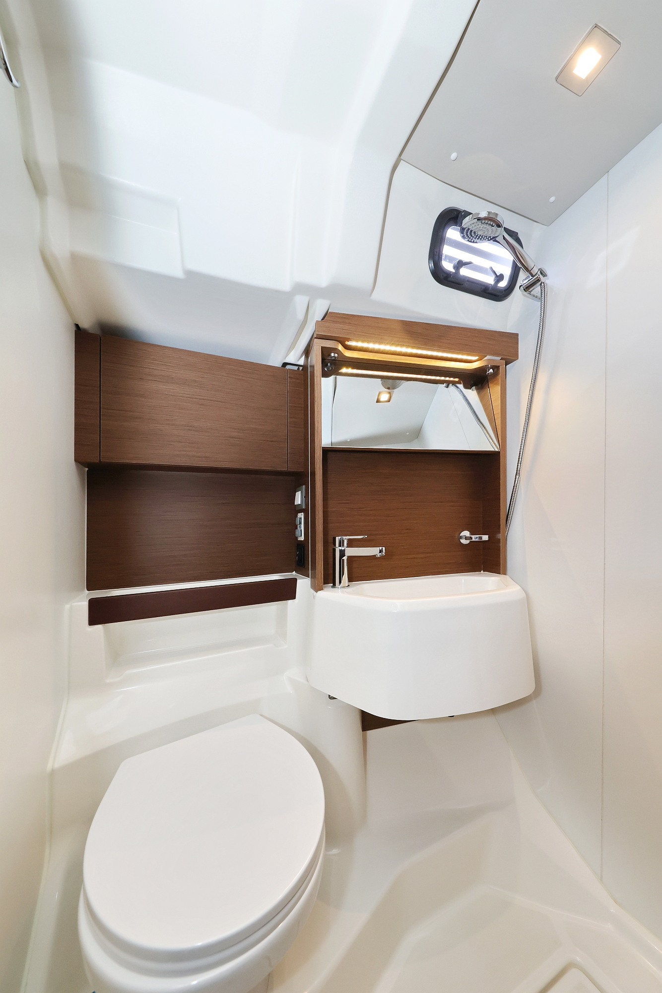 Oceanis 51.1 - 5 + 1 cab. — photo 34