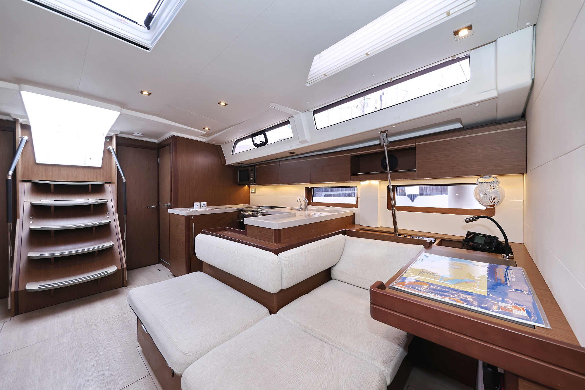 Oceanis 51.1 - 5 + 1 cab. — photo 45