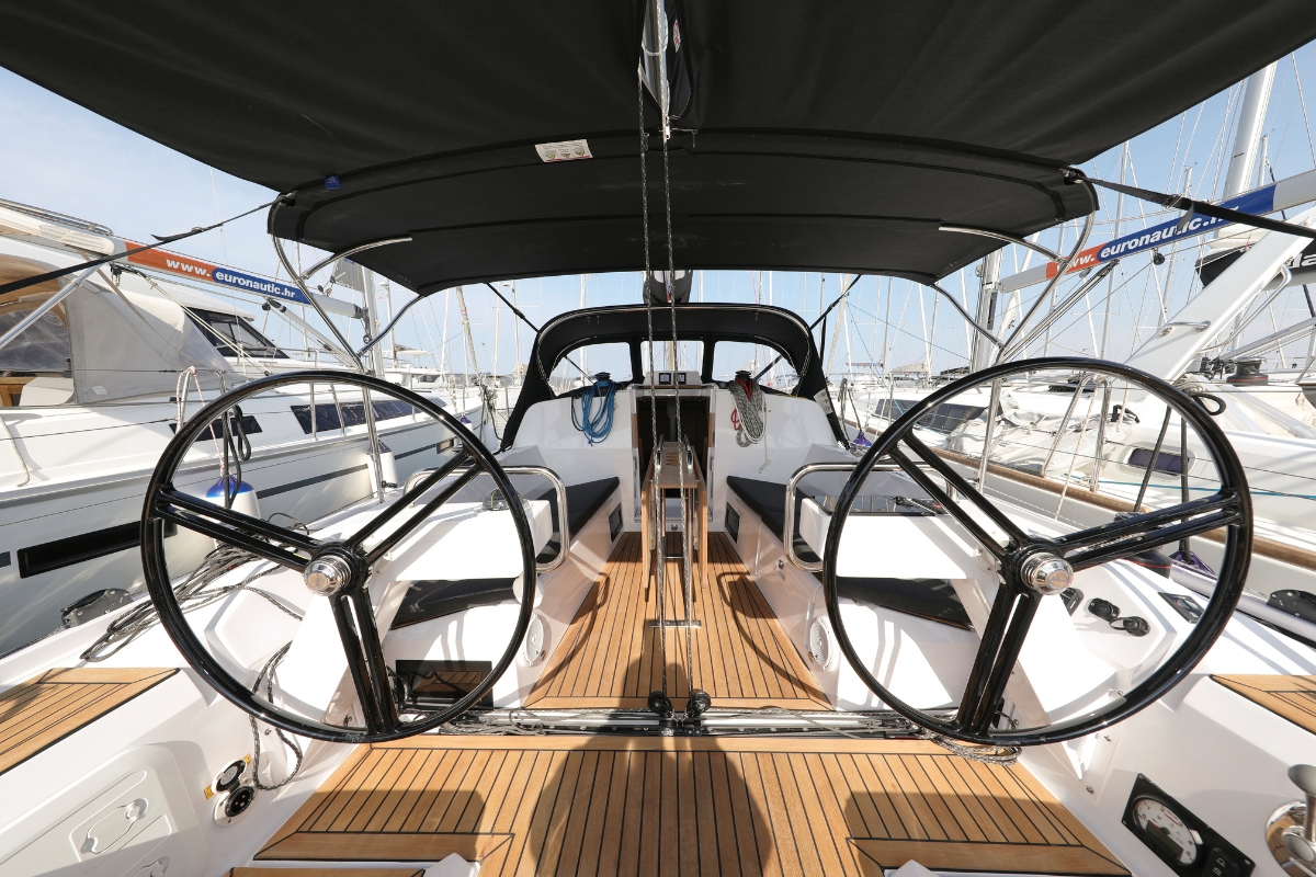 Elan E4 — photo 5