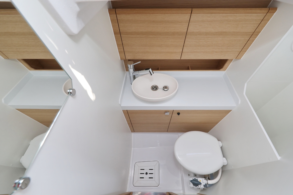 Elan E4 — photo 12