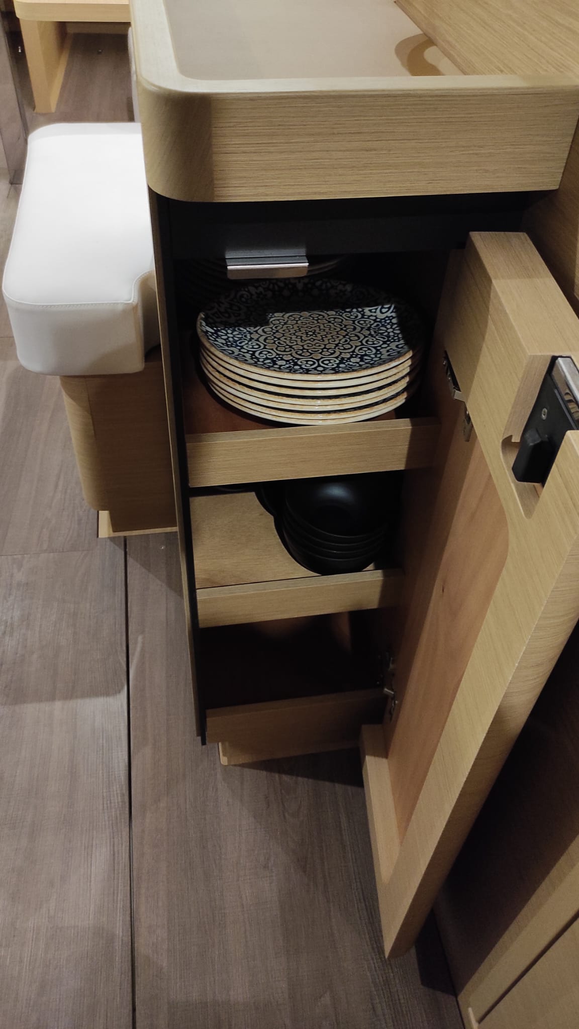 Sun Odyssey 440 - 4 cab. — photo 11