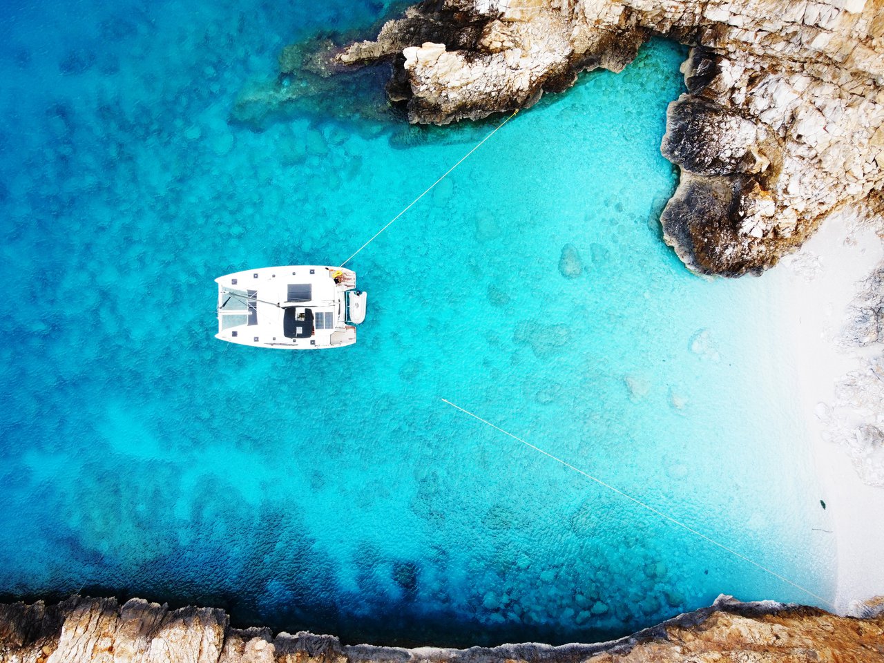 Lagoon 42 - 4 + 2 cab. — photo 12