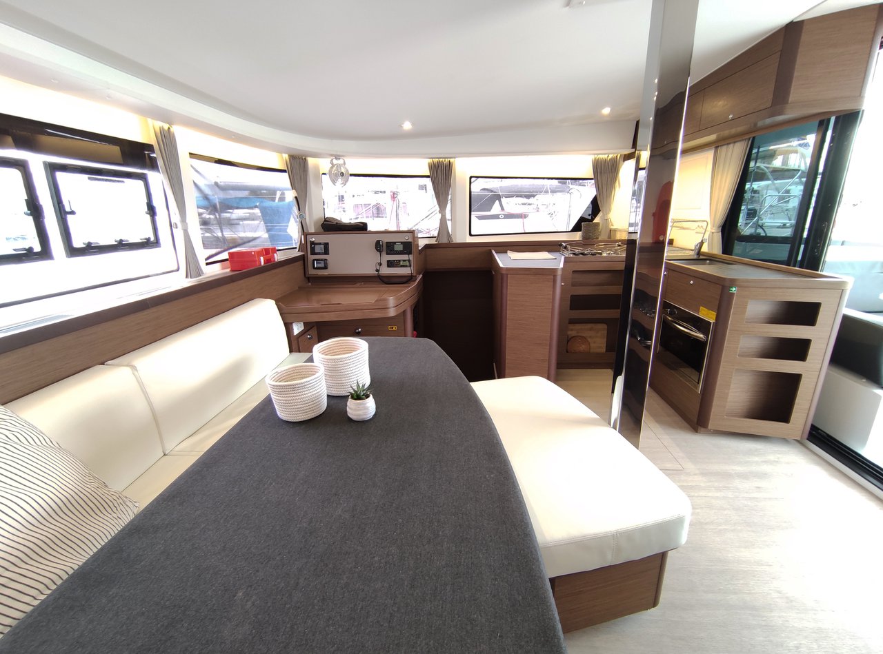 Lagoon 42 - 4 + 2 cab. — photo 19