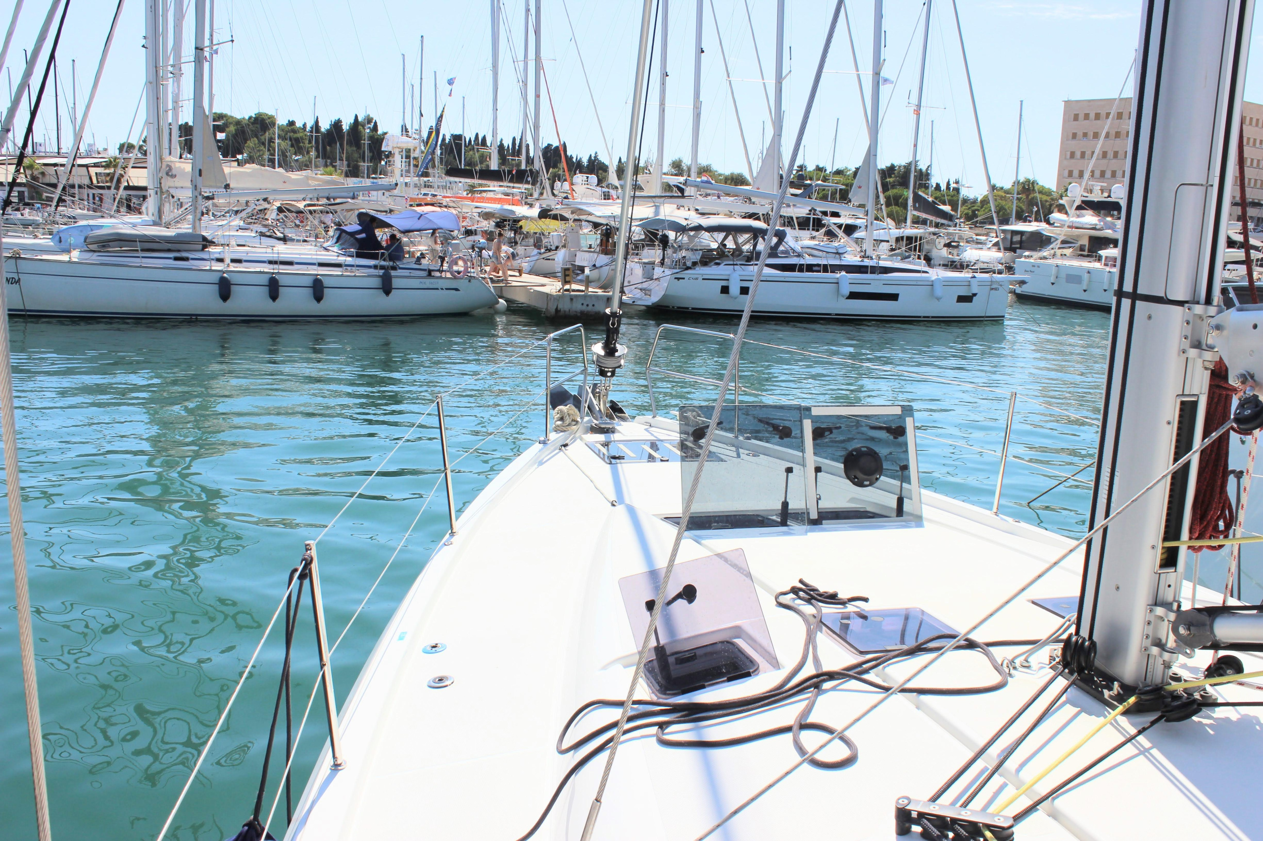 Sun Odyssey 490 - 4 + 1 cab. — photo 10