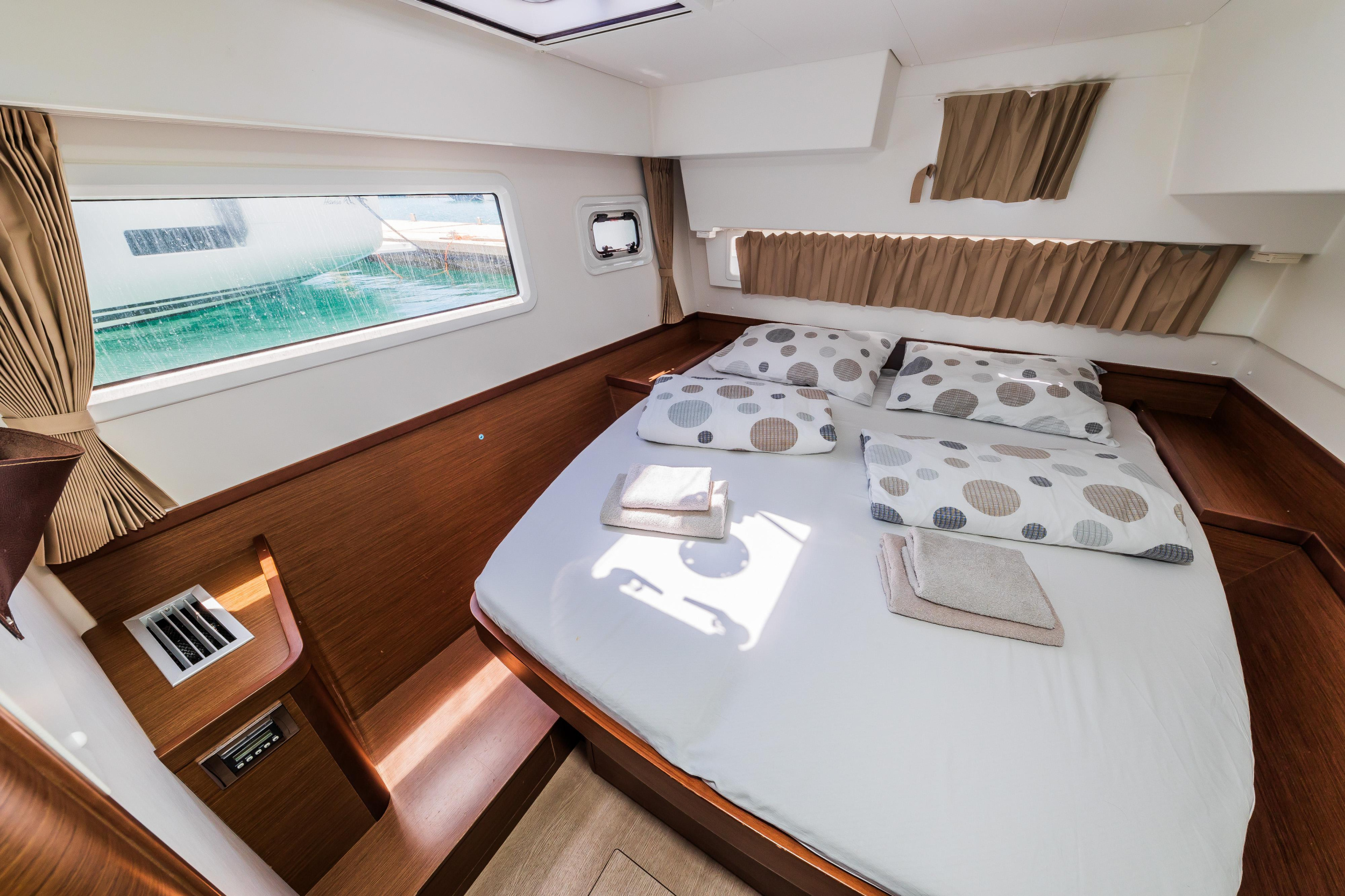 Lagoon 42 - 4 + 2 cab. — photo 16