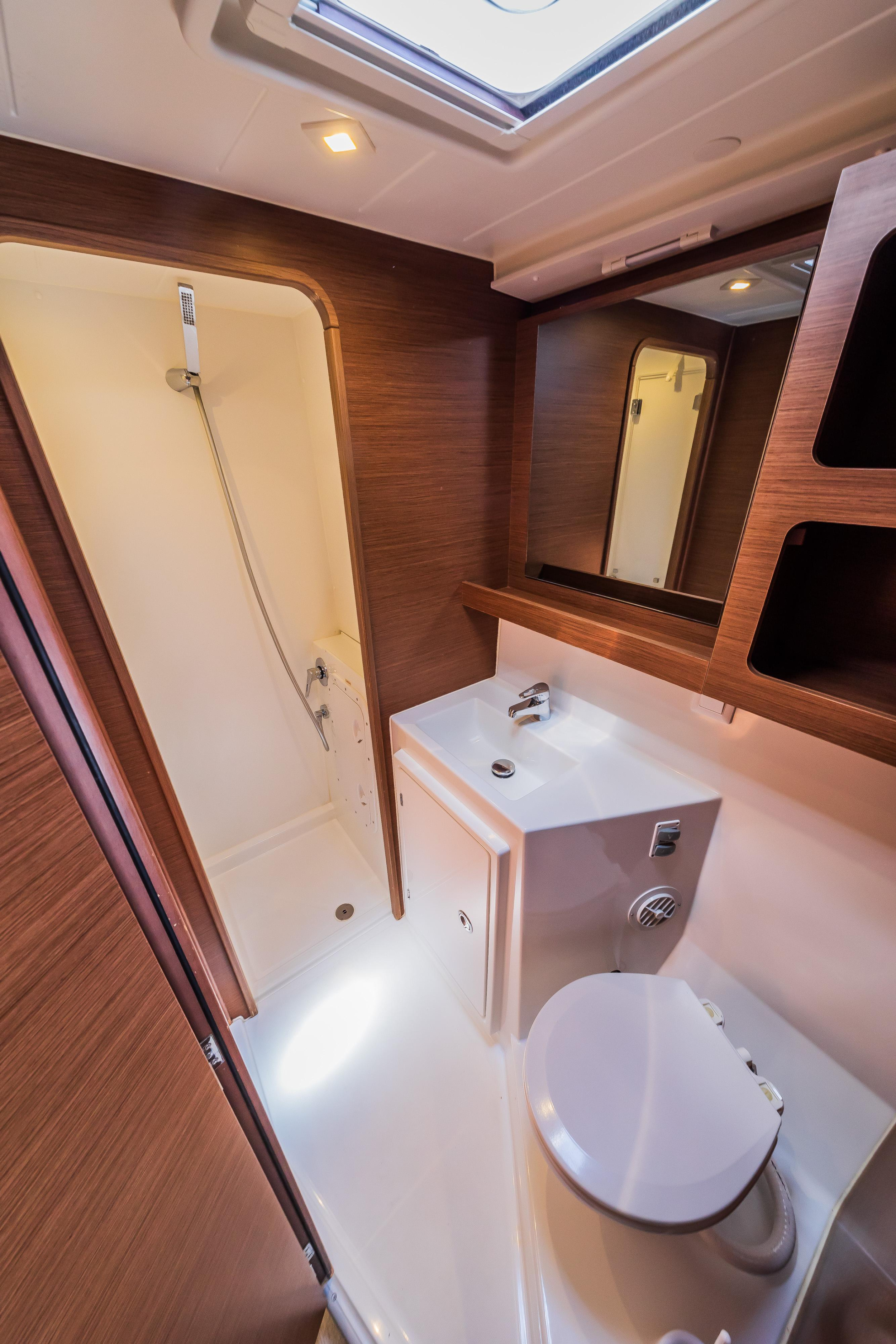 Lagoon 42 - 4 + 2 cab. — photo 19