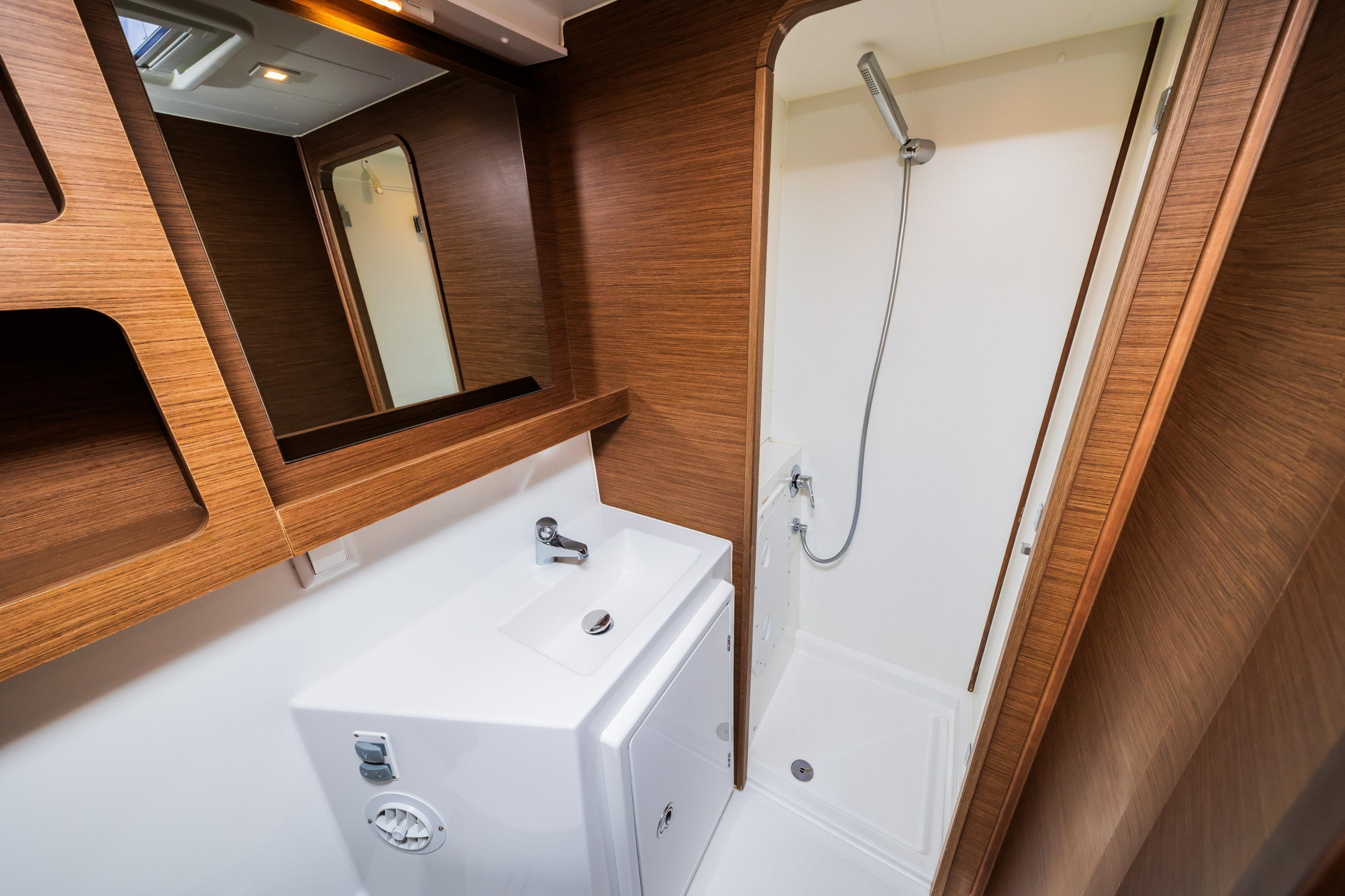 Lagoon 42 - 4 + 2 cab. — photo 21