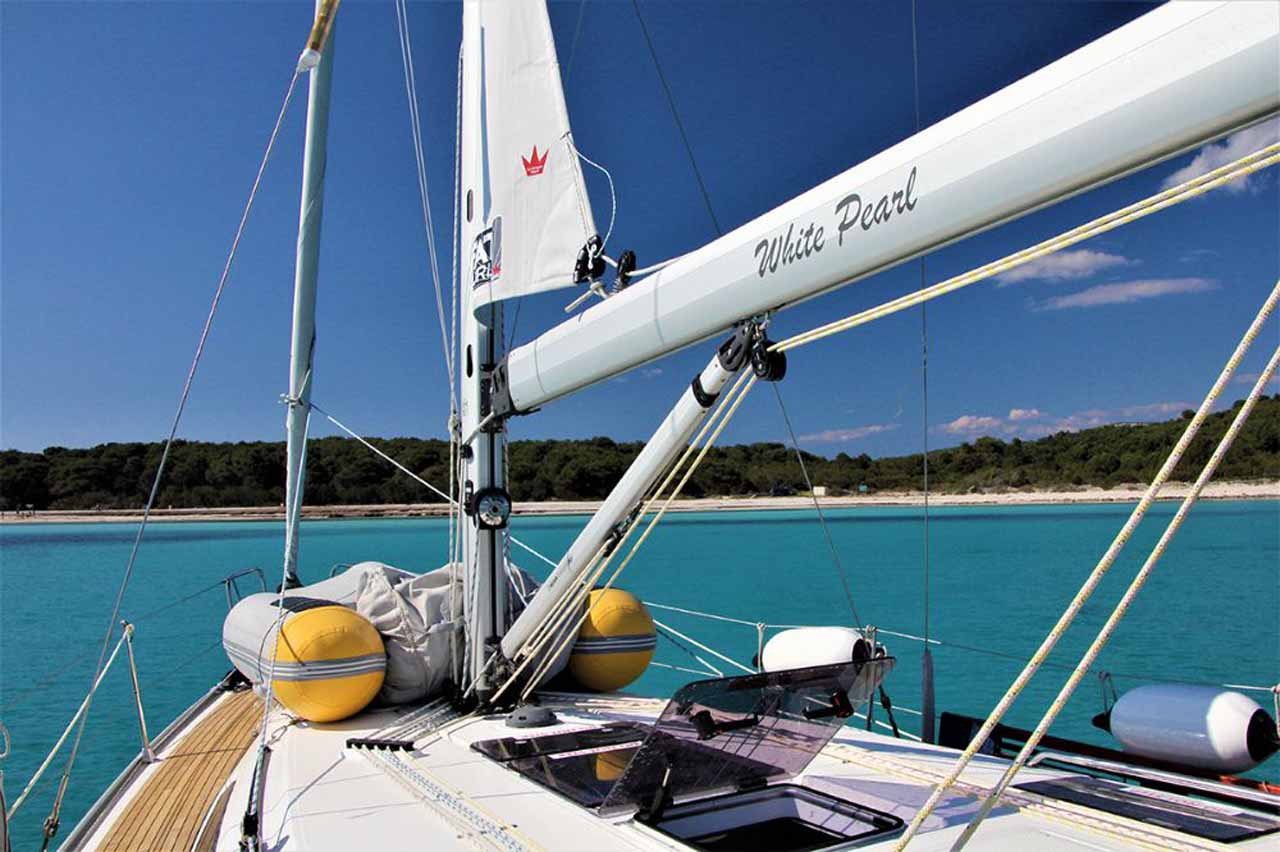Bavaria Cruiser 37 - 2 cab. — photo 8