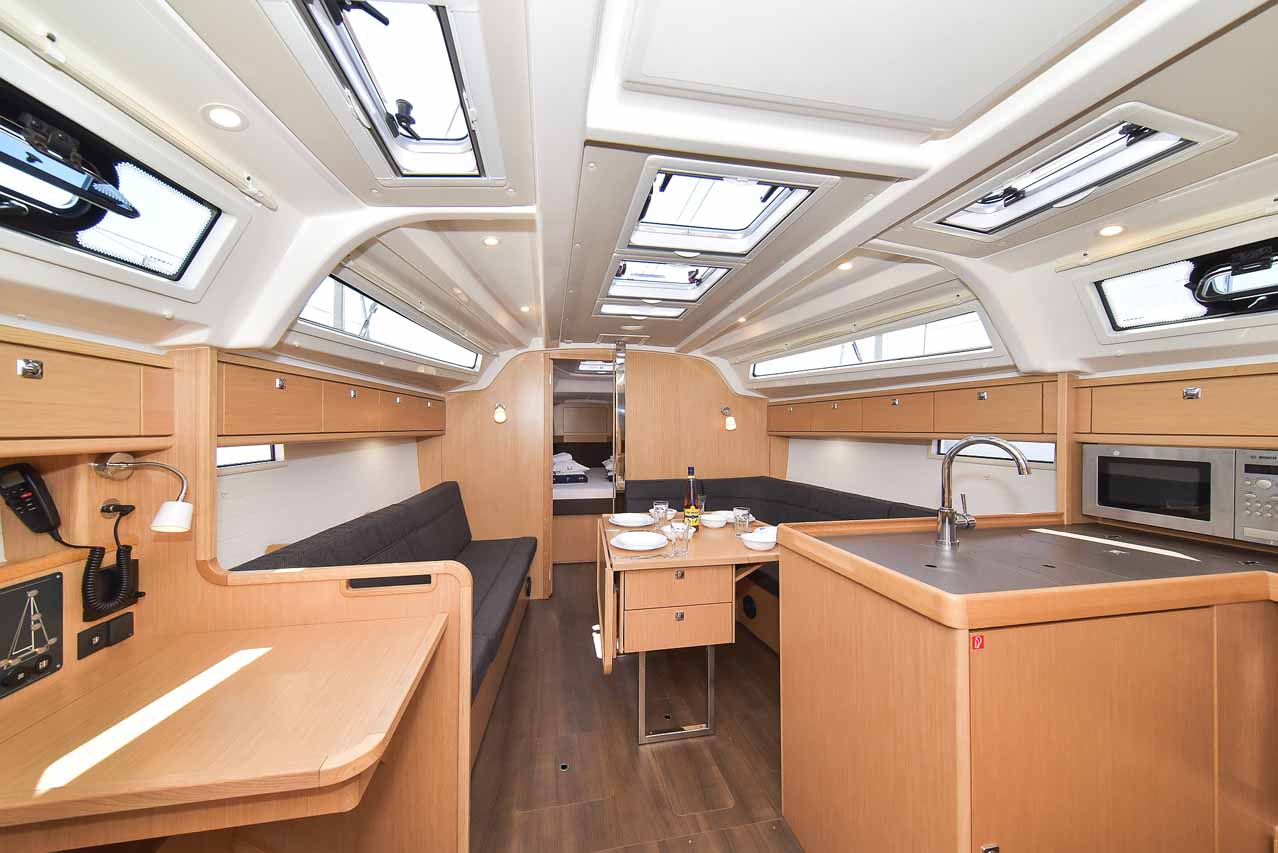 Bavaria Cruiser 37 - 2 cab. — photo 15