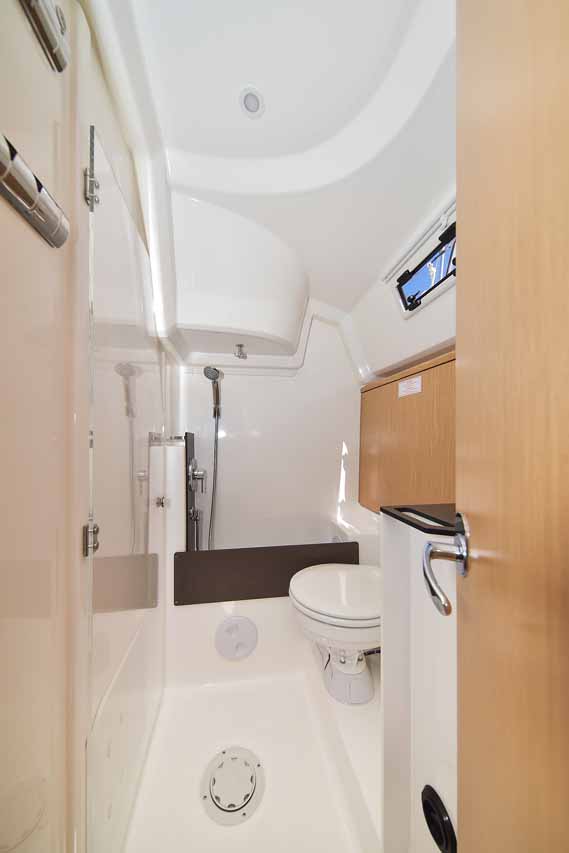Bavaria Cruiser 37 - 2 cab. — photo 24