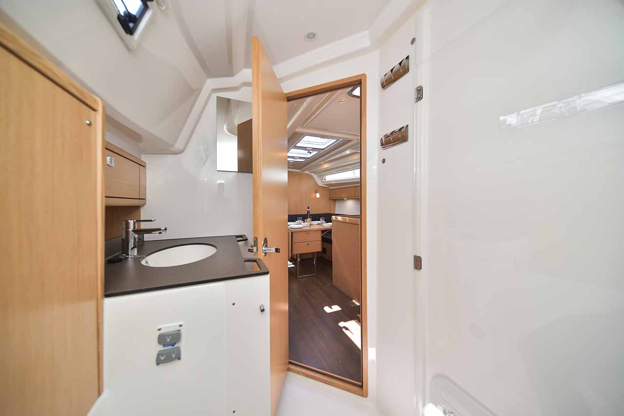 Bavaria Cruiser 37 - 2 cab. — photo 26