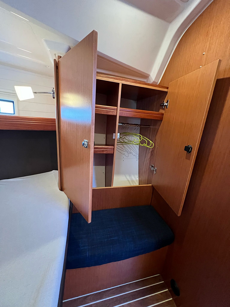Bavaria Cruiser 37 - 3 cab. — photo 25