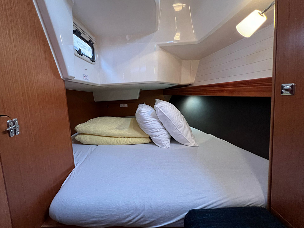 Bavaria Cruiser 37 - 3 cab. — photo 32