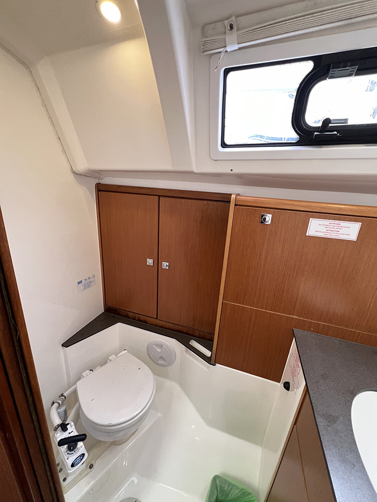 Bavaria Cruiser 37 - 3 cab. — photo 35