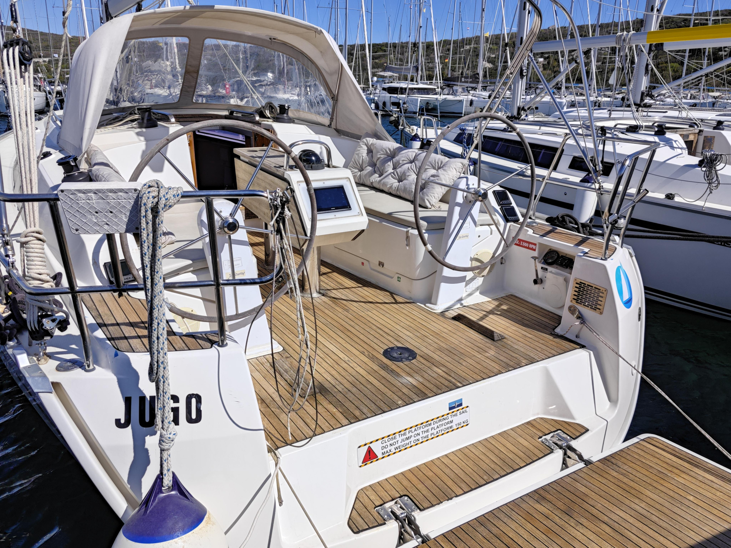 Bavaria Cruiser 37 - 3 cab. — photo 1
