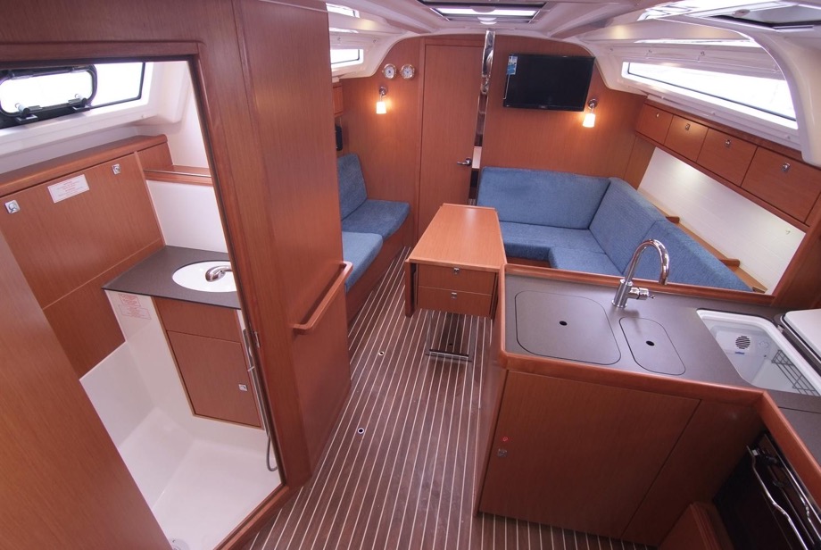 Bavaria Cruiser 37 - 3 cab. — photo 11