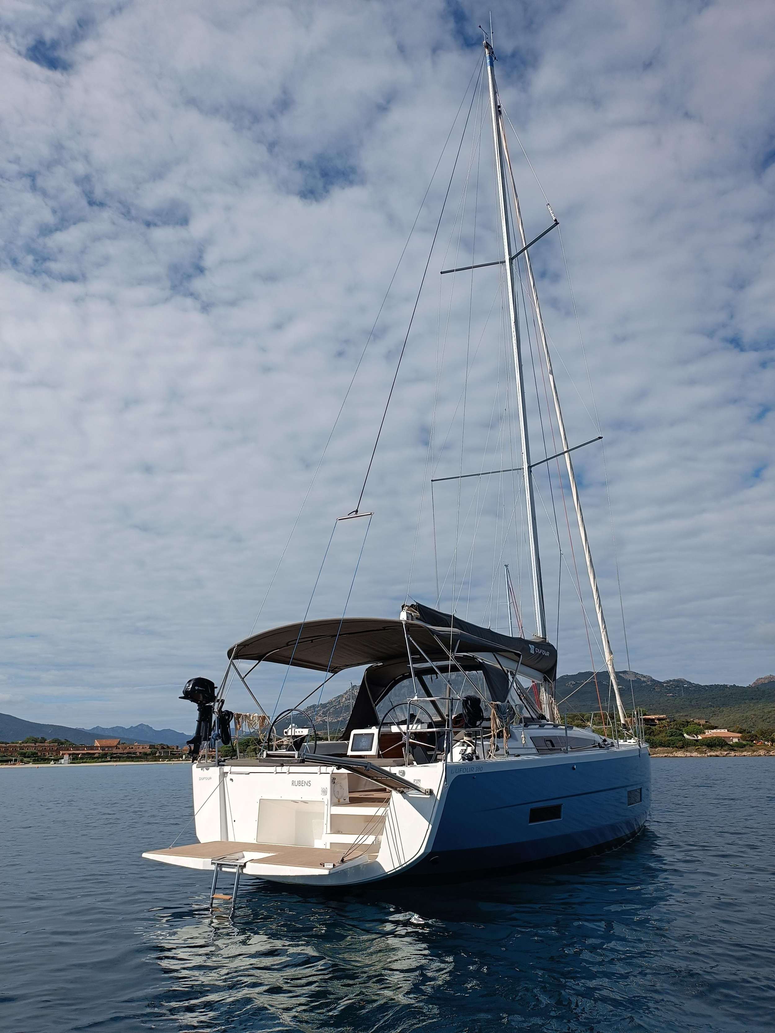 Dufour 390 — photo 10
