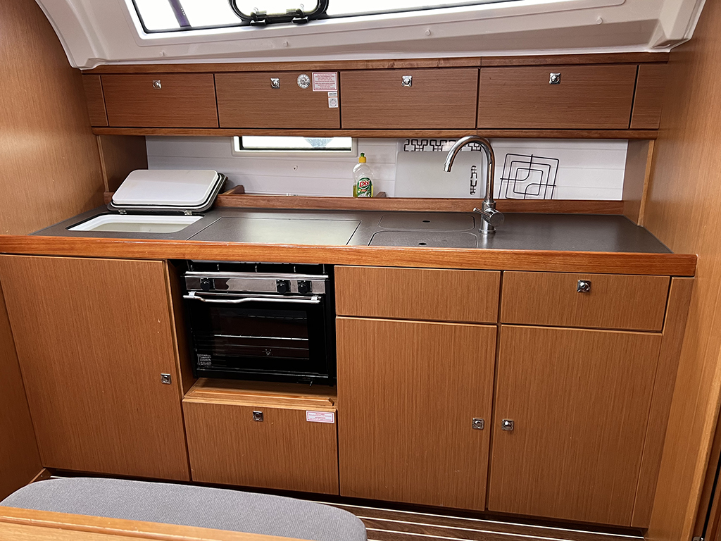 Bavaria Cruiser 41 - 3 cab. — photo 29