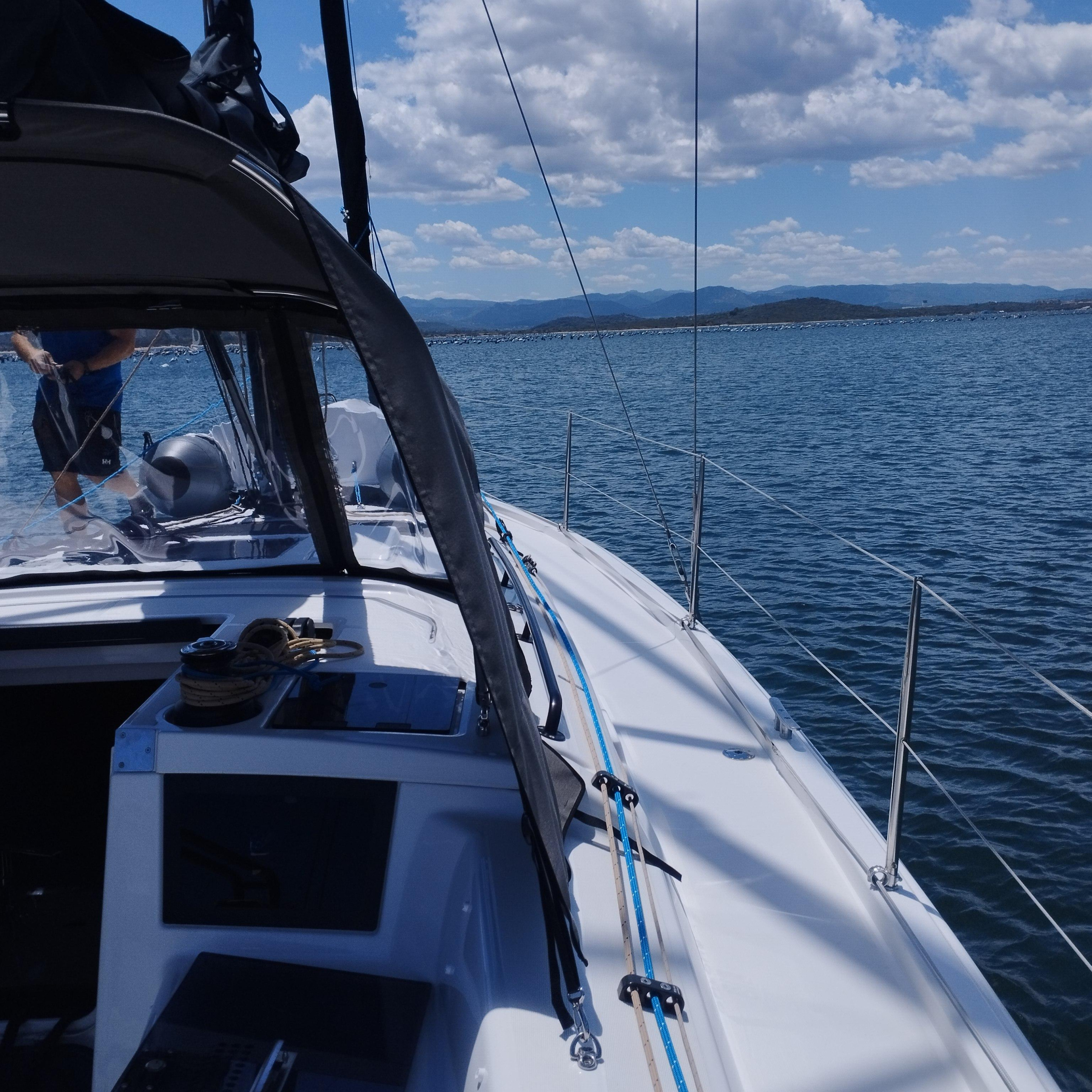 Dufour 37 - 3 cab. — photo 9