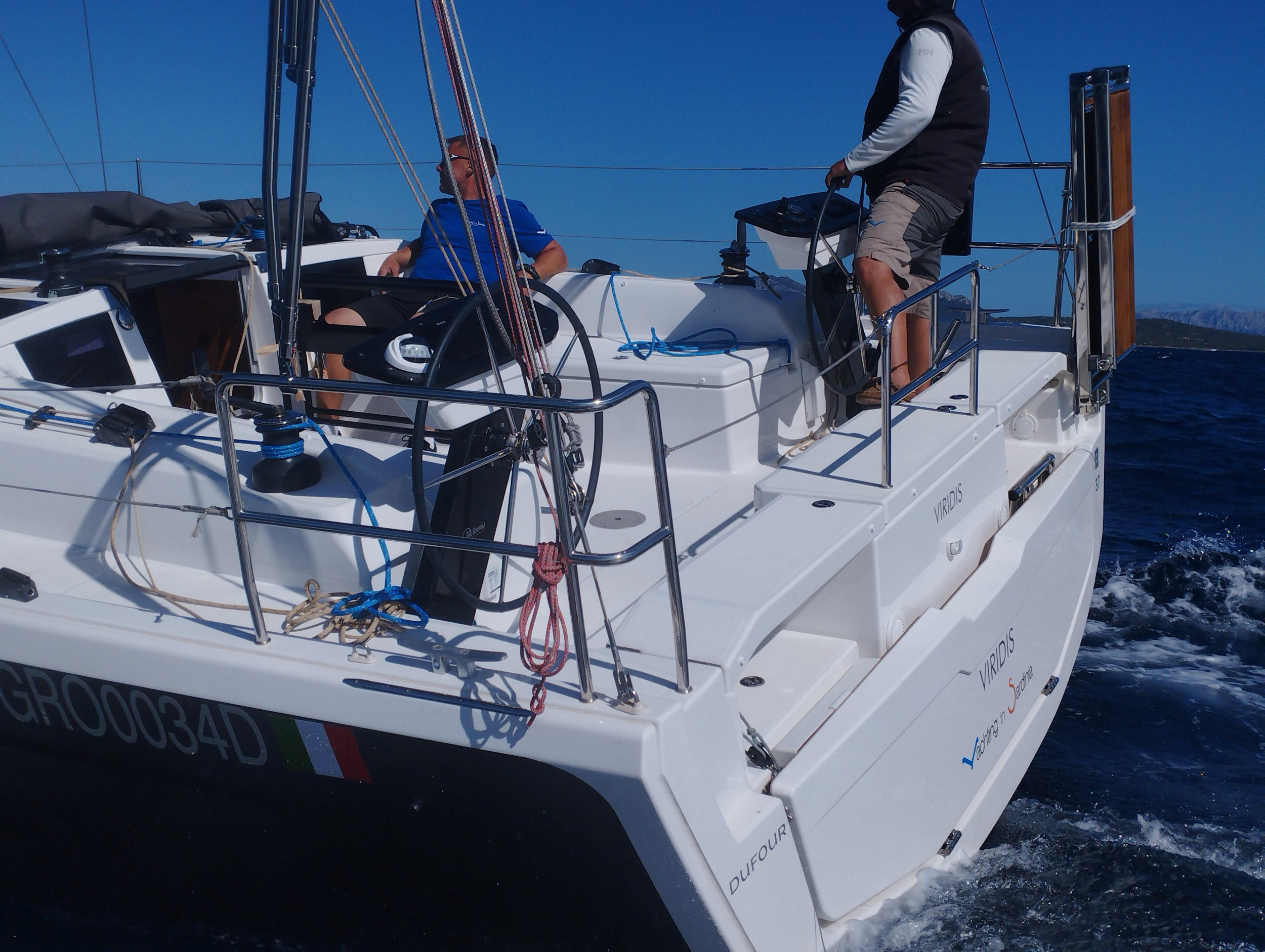 Dufour 37 - 3 cab. — photo 11