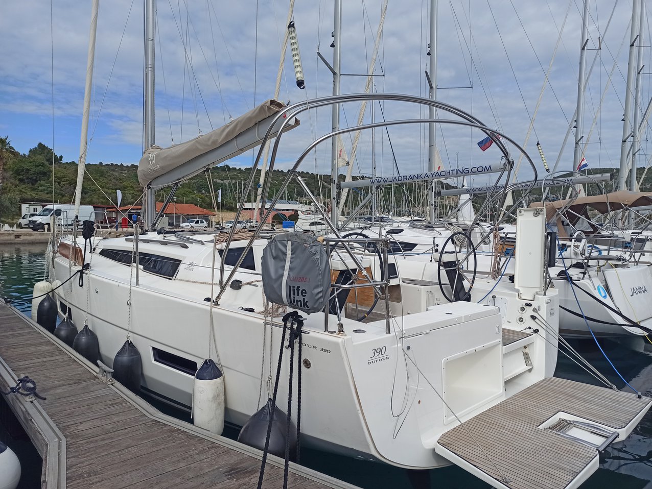 Dufour 390 GL — photo 7