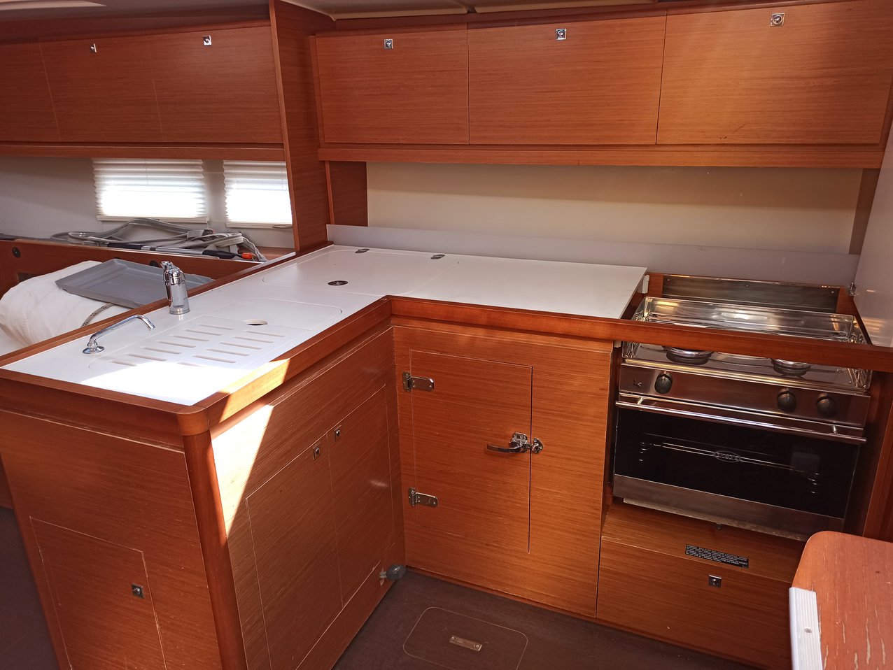Dufour 390 GL — photo 9