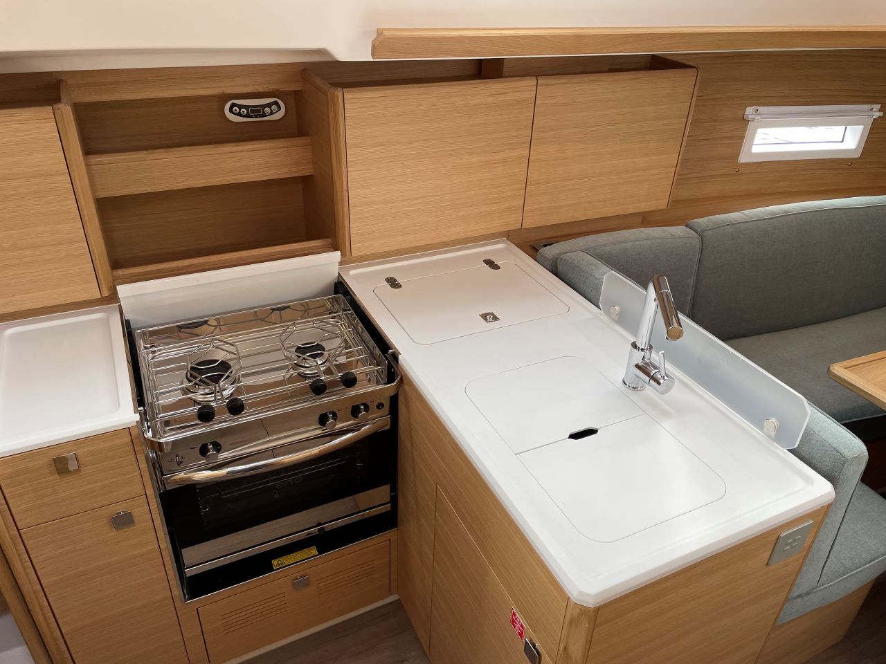 Elan E4 — photo 13