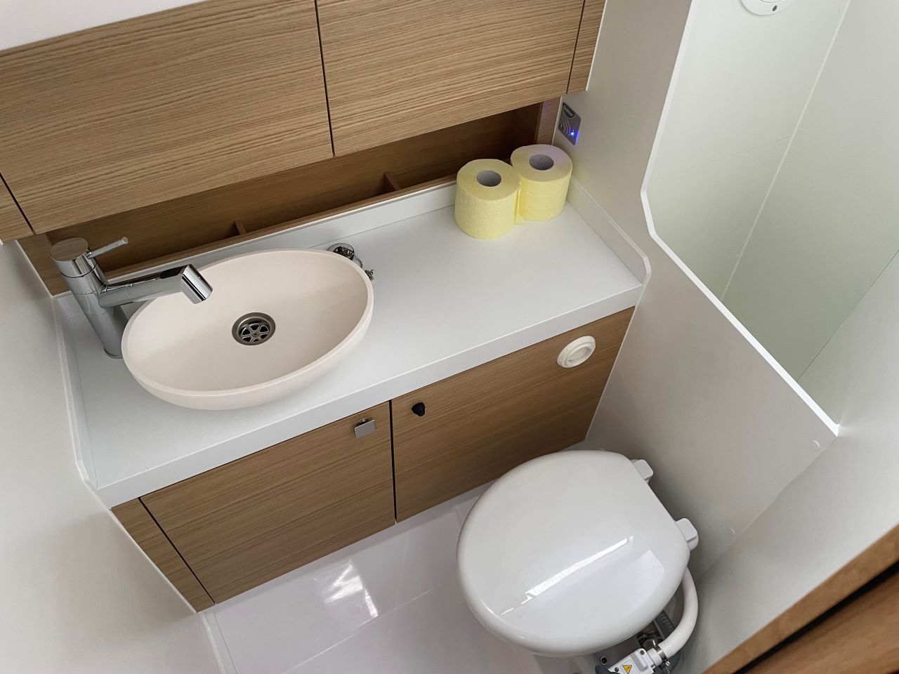 Elan E4 — photo 5