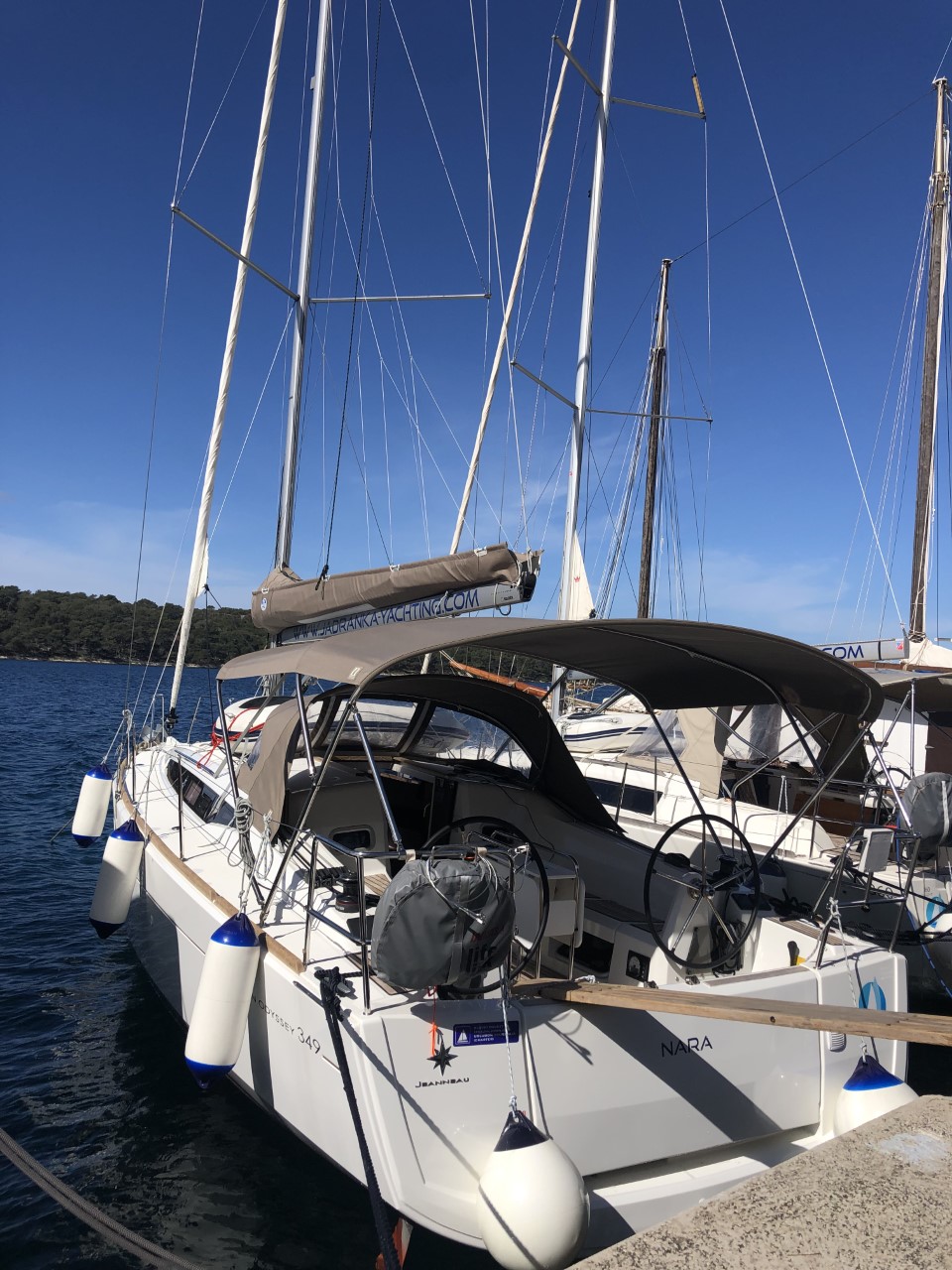 Sun Odyssey 349 - 3 cab. — photo 1