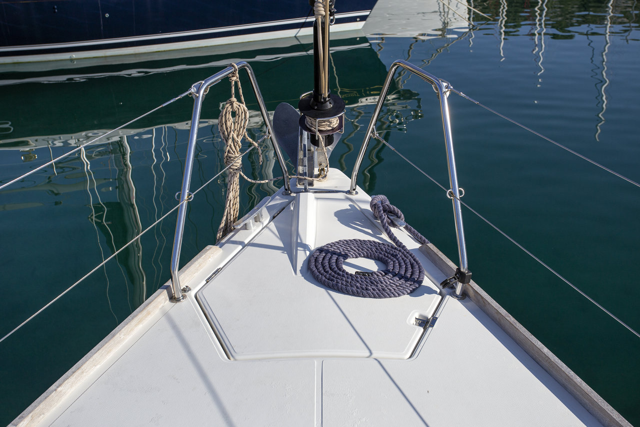 Dufour 382 GL — photo 11
