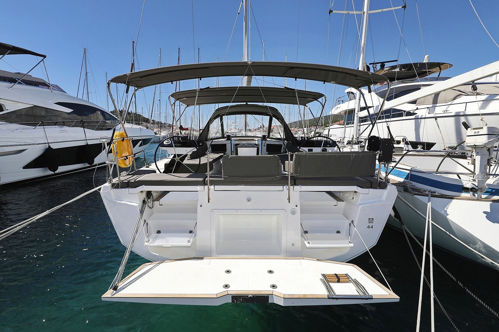 Dufour 44 - 4 cab — photo 7