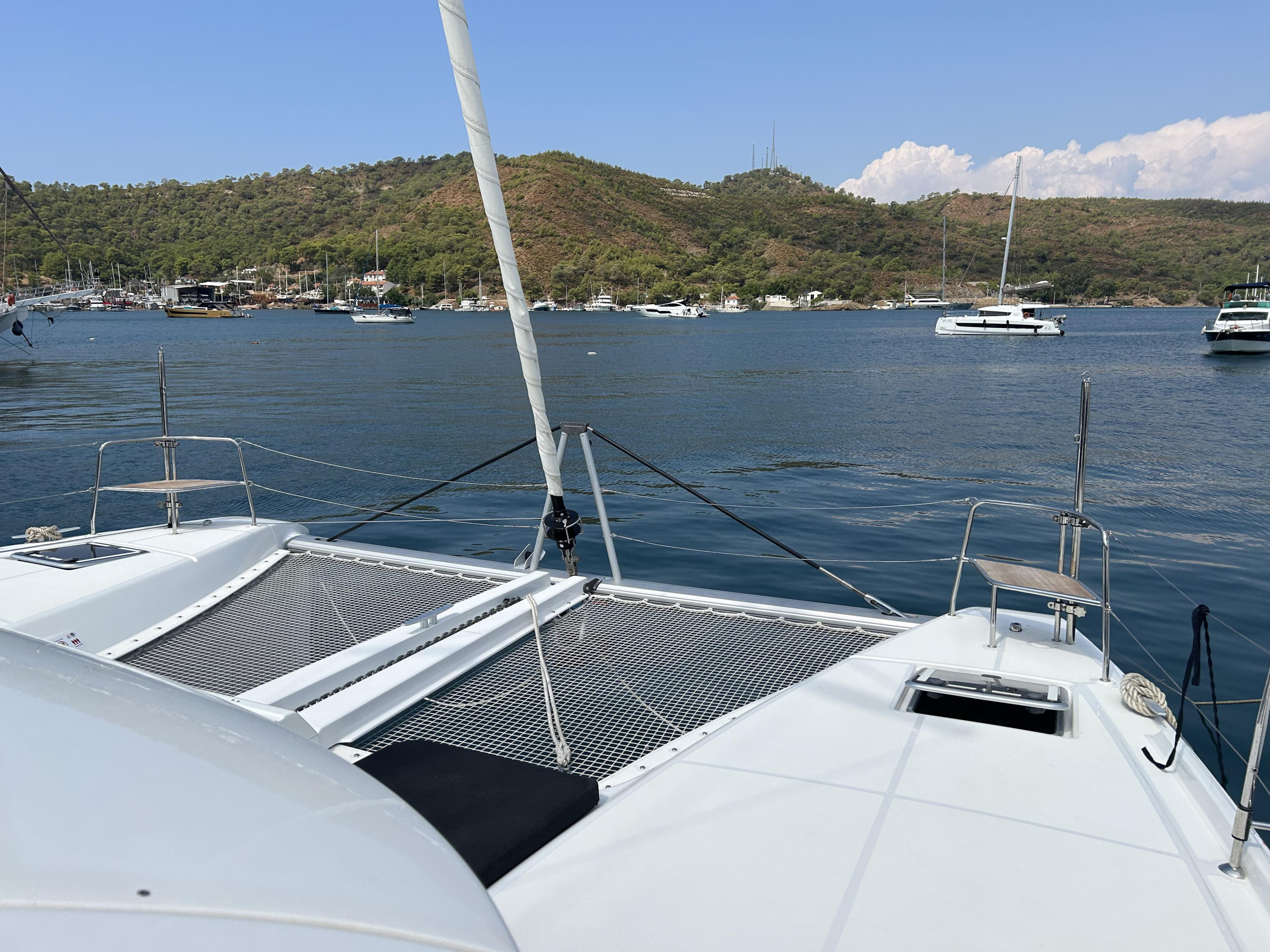 Lagoon 46 - 4 + 1 cab. — photo 8
