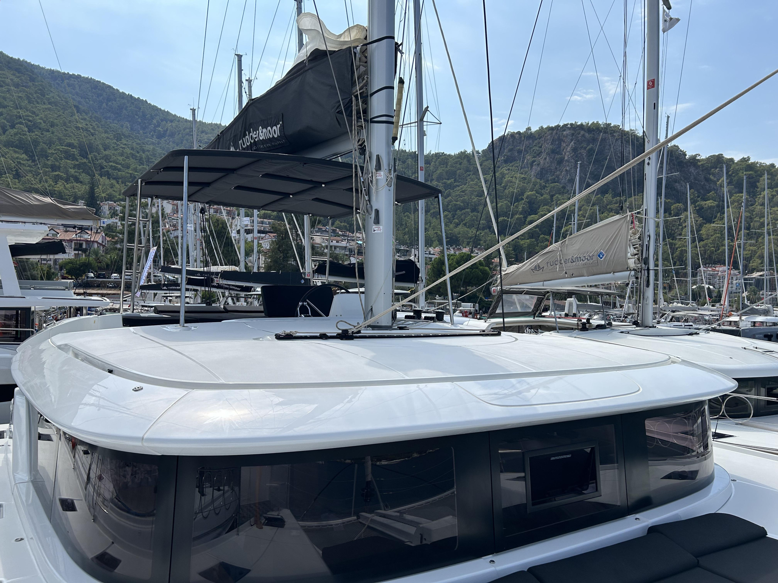 Lagoon 46 - 4 + 1 cab. — photo 9