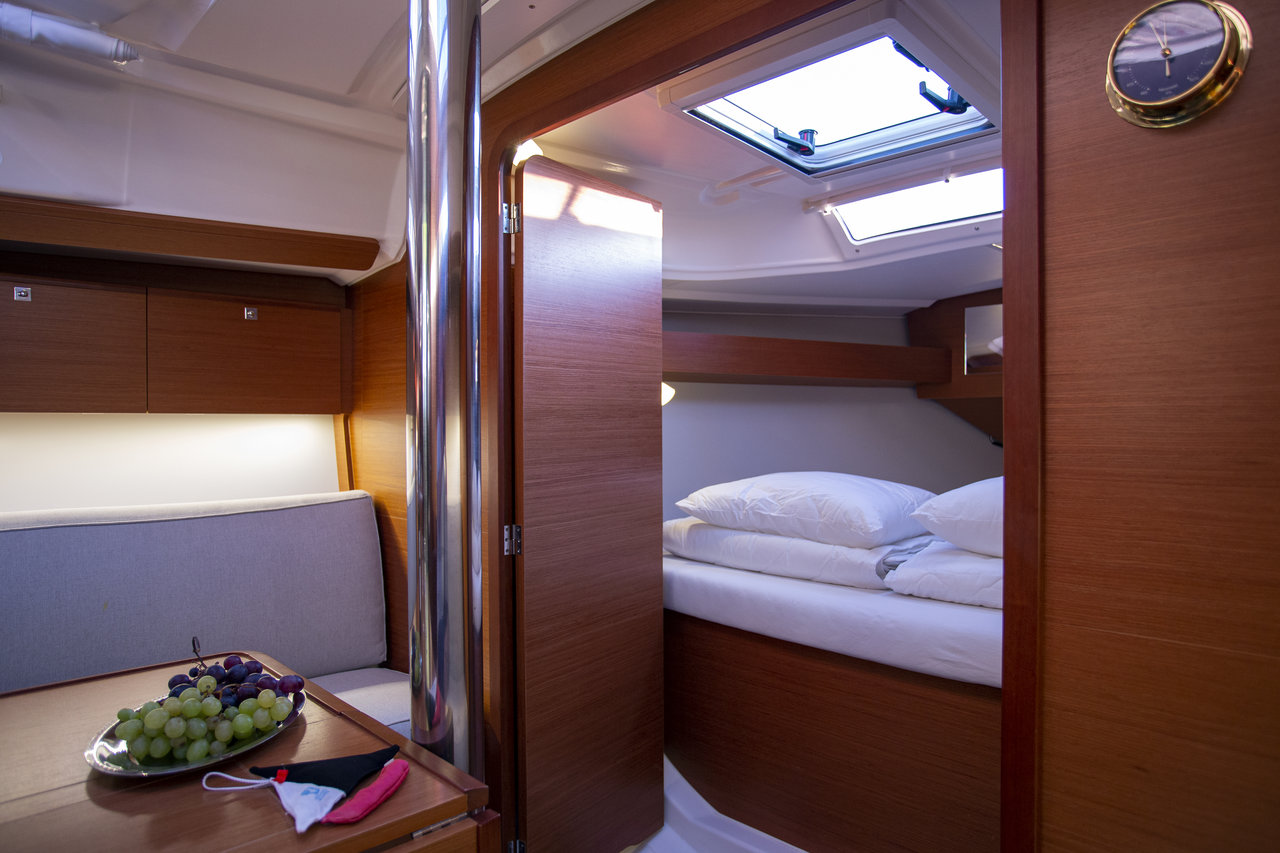 Dufour 360 GL - 3 cab. — photo 14